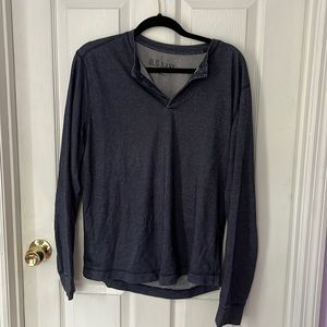 Old Navy Men’s distressed denim long sleeve